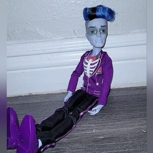 Slo-Mo Loves Not Dead